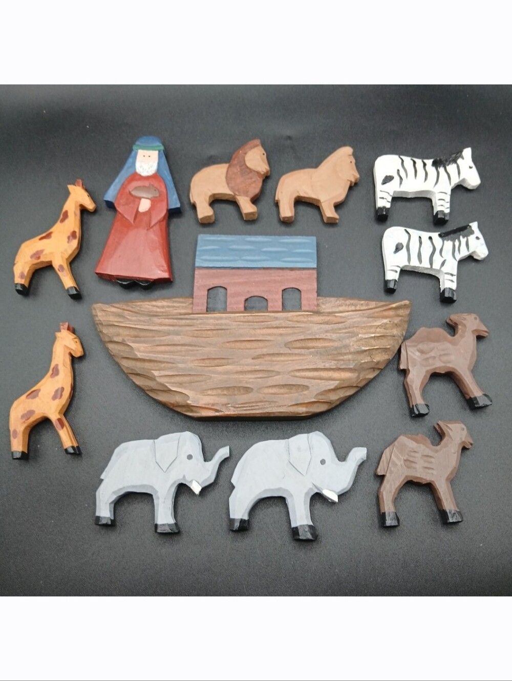 Vintage Hand Carved Wooden Noahs Ark Folk Art Animal Playset Toy Home Display
